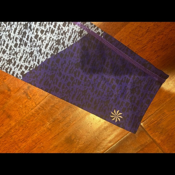 Athleta leggings - Picture 4 of 7
